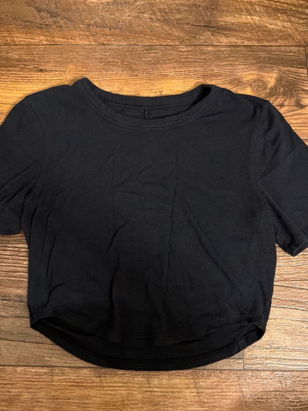 lululemon athletica Black Cropped Short Sleeve Top